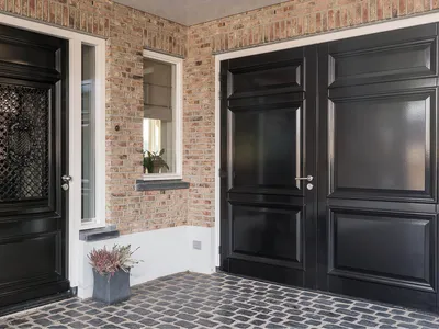 Binnen- en buitendeuren in dezelfde stijl